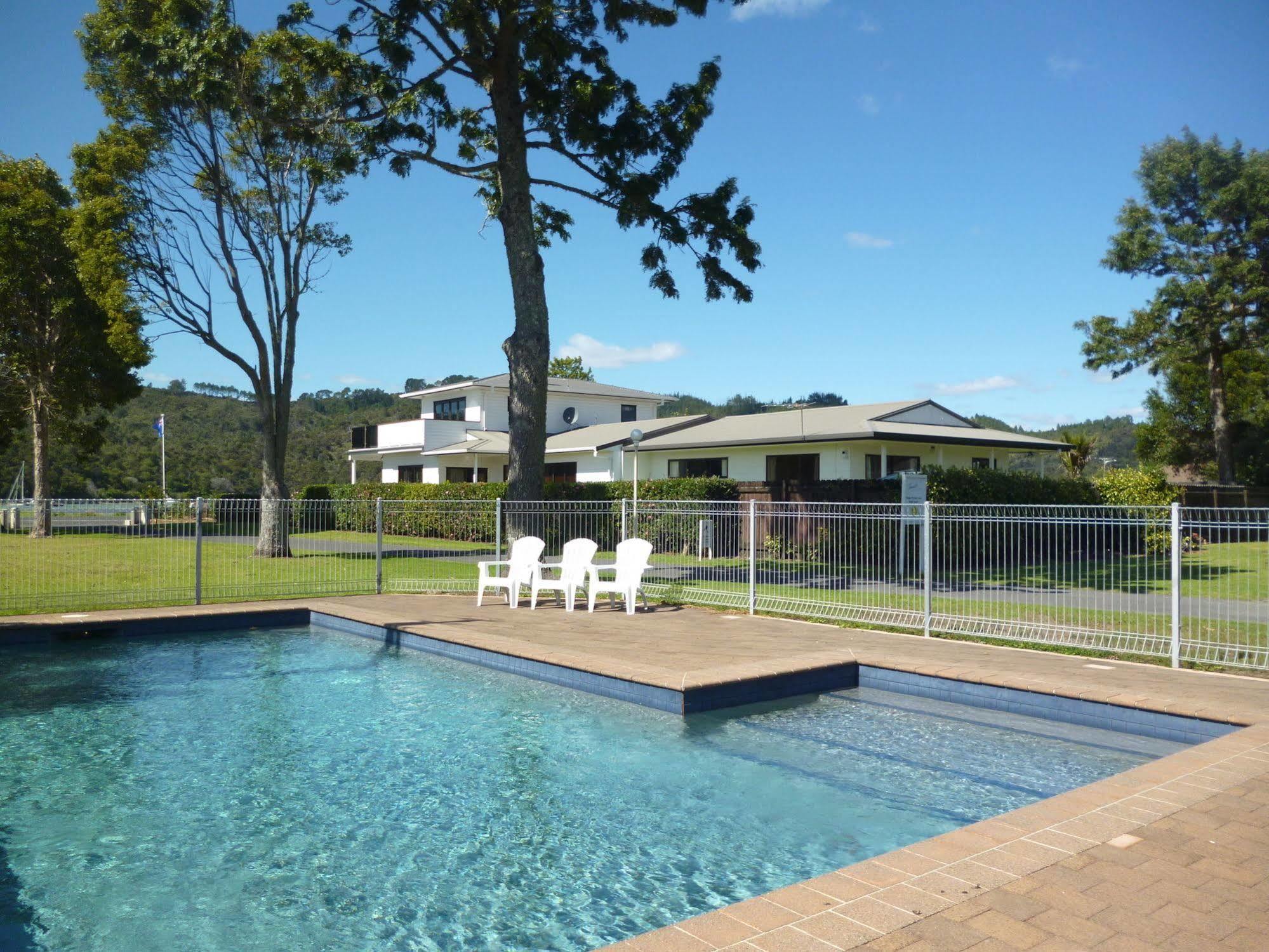 Harbourside Holiday Park Whitianga Buitenkant foto